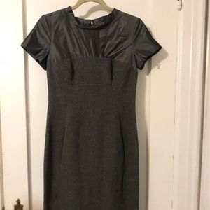 Lida baday women 100% wool size 6 dark gray in perfect condition